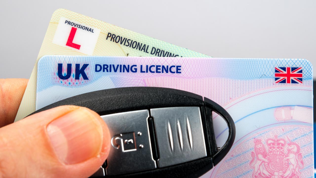 UK driving licence faster than the standard processing time? Whether you're starting a new job, relocating, or simply can't wait weeks for the DVLA, a Fast Track UK Driving Licence
